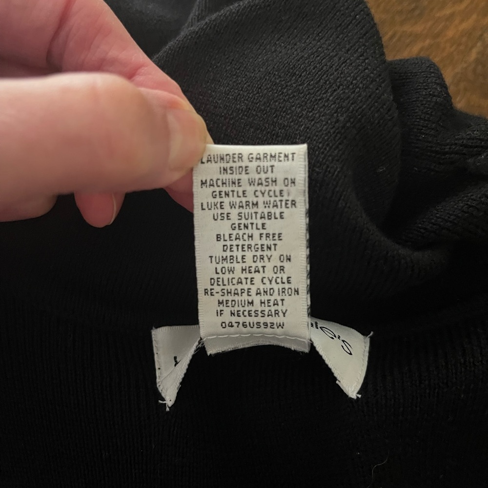 LBD ~T-neck~Med 100% soft washable wool dress from Bloomingdale’s. Love Story. - Picture 5 of 6